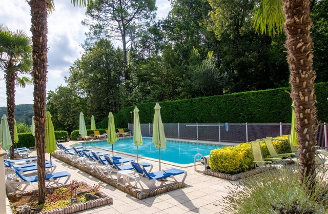 Gite Carlux, 2 bedrooms, 5 persons