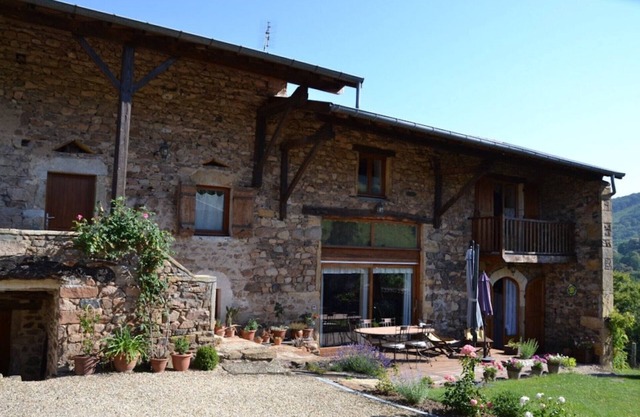 Gîte 'La Framboisine' with Balcony and Wi-Fi