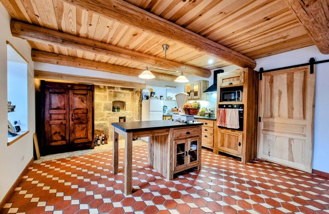 Gite "La Menou", au Cœur des Monts du Forez, Gite de Charme à 1h30 de Lyon