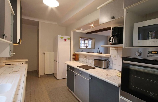 Gite La Mesnière, 4 bedrooms, 12 persons
