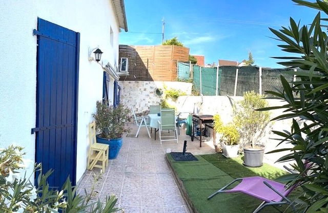 Gite on the rocamadour sarlat axis with heated swimming pool for 2 to 5 people