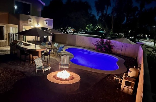 Glendale Pool Heated Pet Friendly