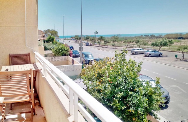 Global Properties: Pet Friendly Apartment in Canet Playa