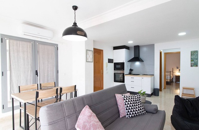 Global Properties: Practical apartment in Puerto de Sagunto