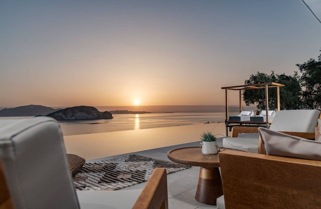 Glorious Zakynthos Villa | Villa Gandalf | 4 Bedrooms | Breathtaking Sea Views.