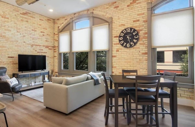 Golden Lofts Unit 3 Downtown Traverse City 2bd/2ba