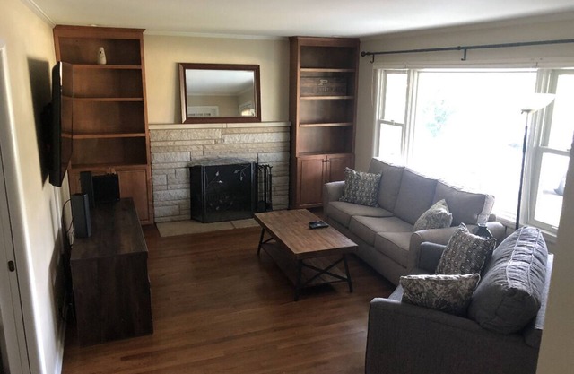 ★Golf Course Views★ Ranch ★ Fire Pit ★Bring Pets!★
