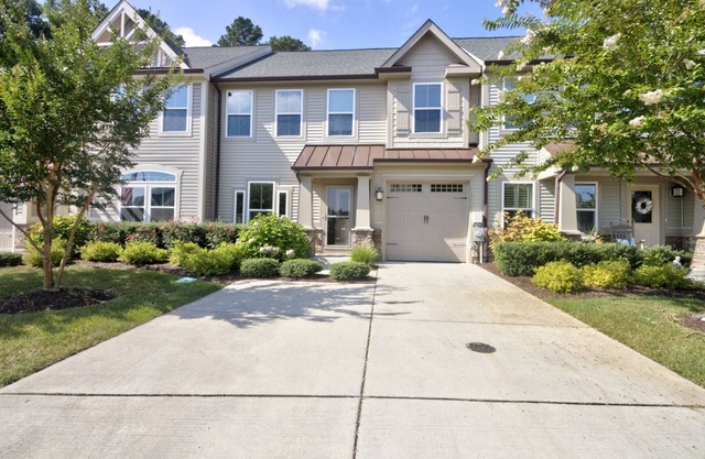 Gorgeous 3 BR, 2.5 BA, 5 Miles to Bethany Beach, Pool, Tennis, Walking Trails, and Free Activities!