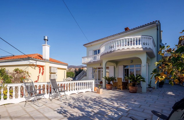 Gorgeous apartment in Novi Vinodolski