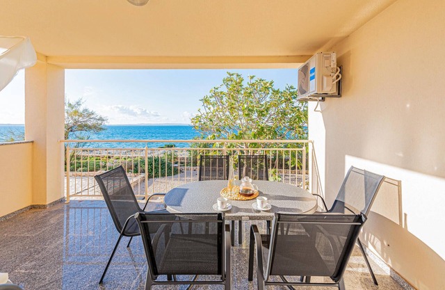 Gorgeous apartment in Kosljun with WiFi