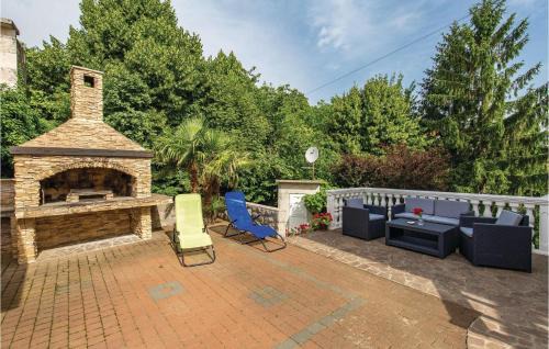 Gorgeous Apartment In Matulji With Wifi