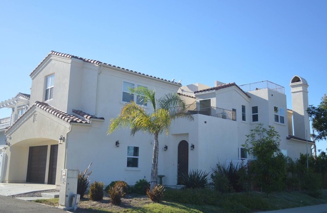 Gorgeous beach property at the Mandalay Shores - 30 days minimum stay