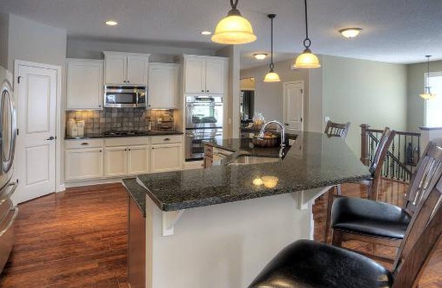 Gorgeous Executive Rambler - Perfect for your time in and out of Minneapolis