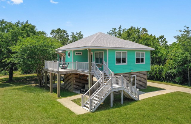 Gorgeous home close to the beach/Coast attractions