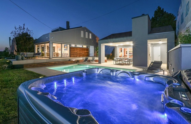 Gorgeous home in Gornji Kneginec