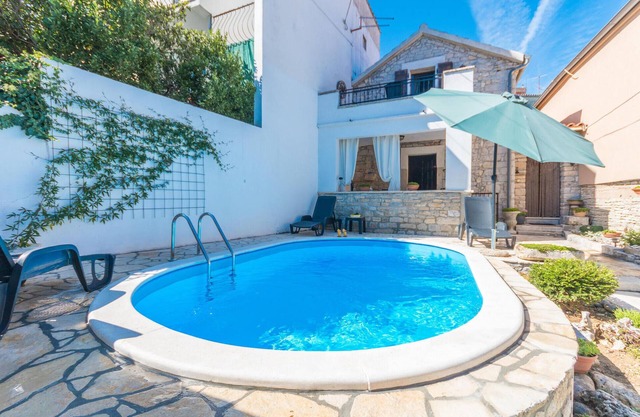 Gorgeous home in Benkovac with WiFi