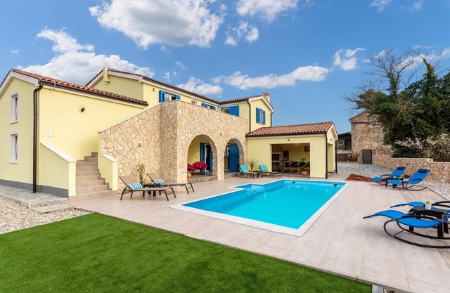 Gorgeous home in Dobrinj