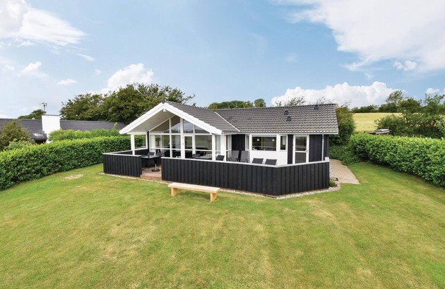 Gorgeous home in Faaborg with WiFi