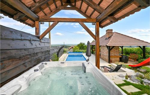 Gorgeous Home In Kalnik With Sauna