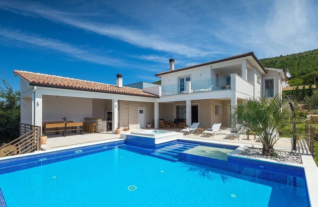 Gorgeous home in Labin - Rabac