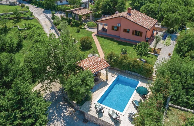 Gorgeous home in Labin with kitchen