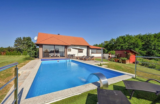 Gorgeous home in Plesivica with WiFi