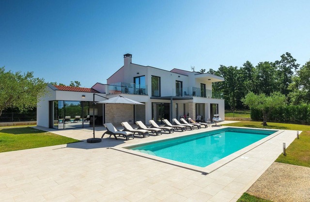 Gorgeous home in Porec
