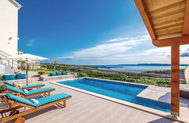 Gorgeous home in Praputnjak