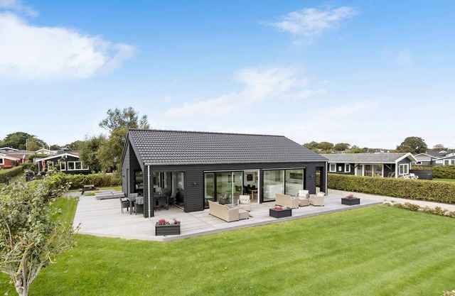 Gorgeous home in Sæby with WiFi