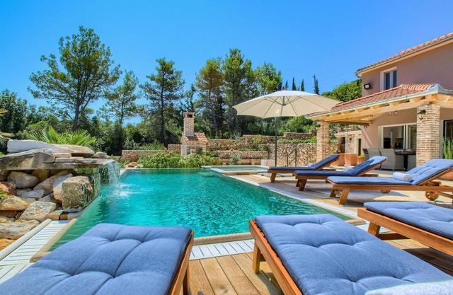 Gorgeous home in Ugljan