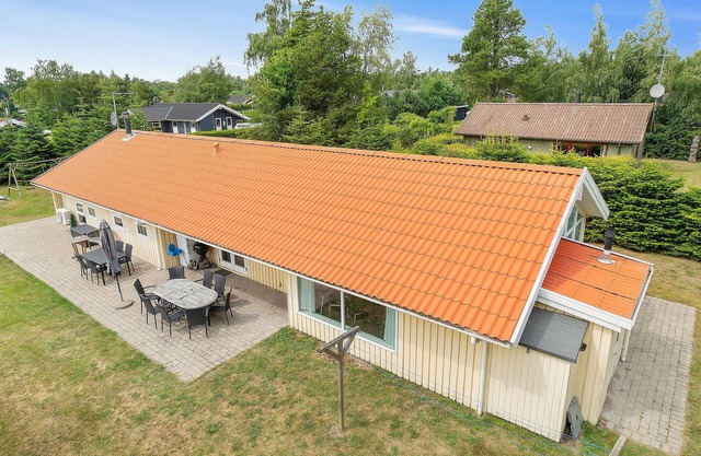 Gorgeous home in Væggerløse with sauna