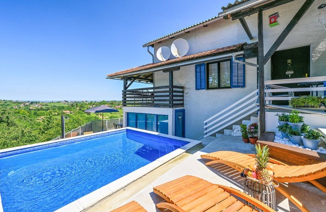 Gorgeous home in Vrtlinovec with sauna