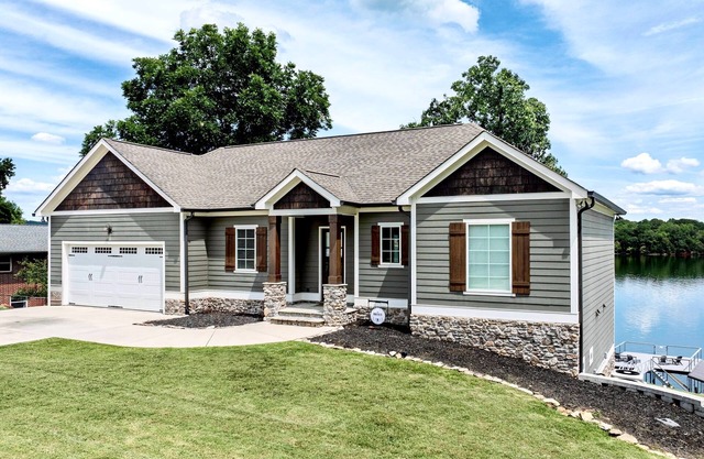 Gorgeous Lake Home, Private Boat Dock | Sleeps 10