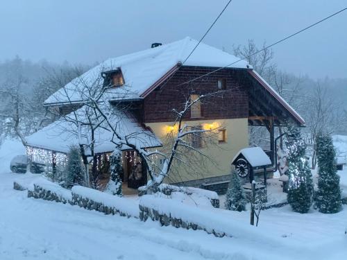 Gorski kotar , Kuća za odmor Kratohvil