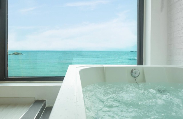 Goseong Littlesquare Oceanview Pension