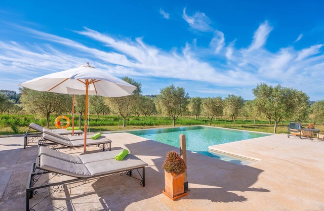 GOSSALBA - DELUXE - Nice room in agriturismo with shared pool and free Wifi
