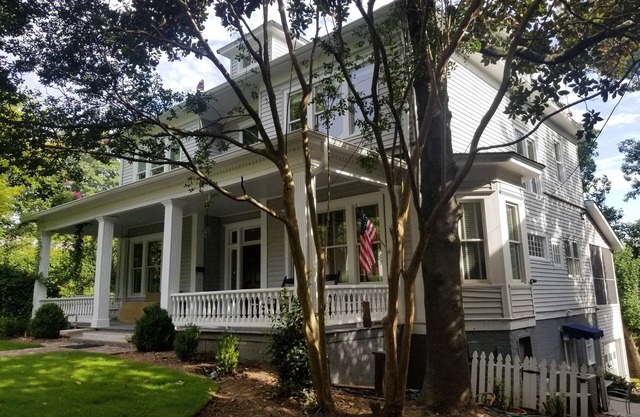 Gracious Home w. Pool in Best Neighborhood (Ansley Park)