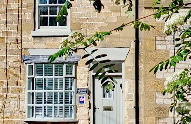 Grade 2 Listed Period Stone Built Cottage Pickering North Yorkshire Dog friendly