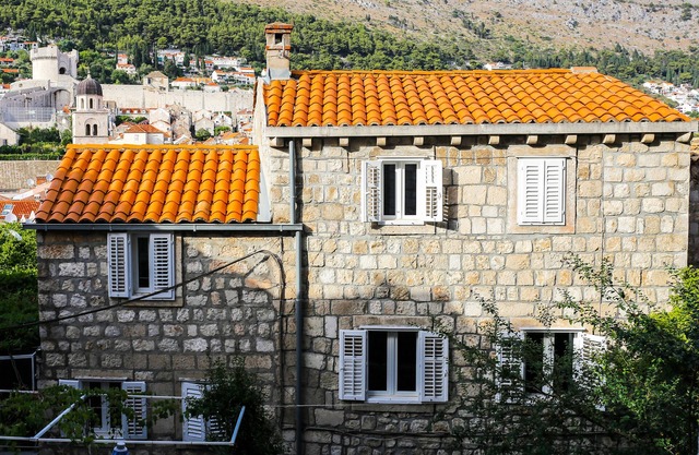 Granary House Offers a 3 Bed Newly Renovated Home w/Private Terrace in Old Town