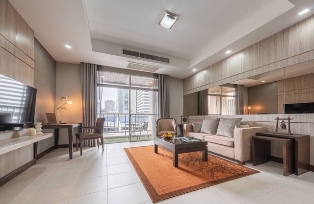 Grand Asoke Suites Boutique Residence