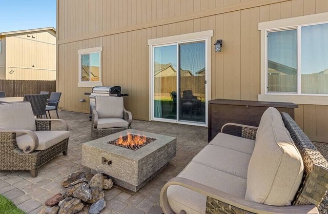 Grand Canyon · New home near~Grand Canyon~Snowbowl~Fire Pit~5bed