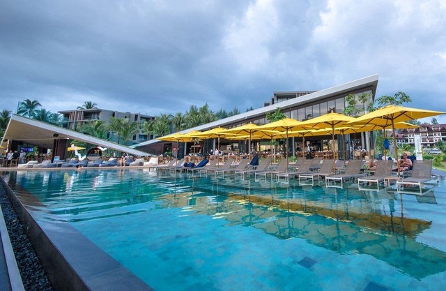 Grand Deluxe Double Room with Pool Access (GP1)