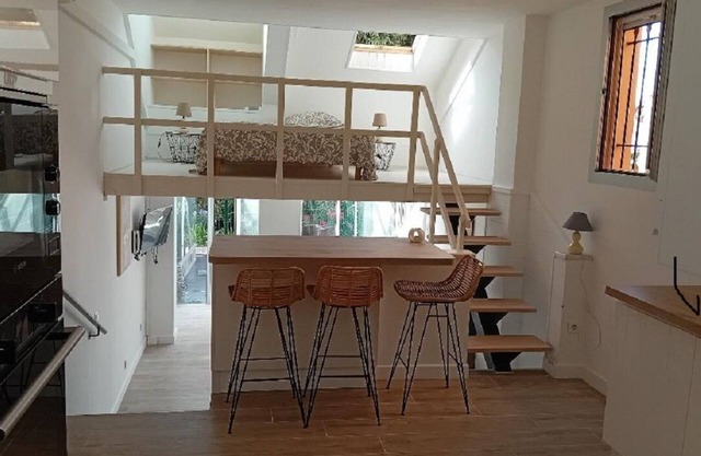 Grand Studio Loft, Rdj, Neuf, Proche Plage de Sable du Ponteil, 200m