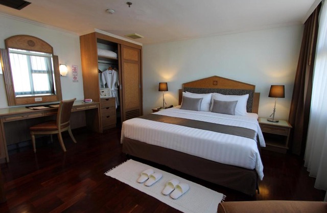 Grand Tower Inn Rama 6