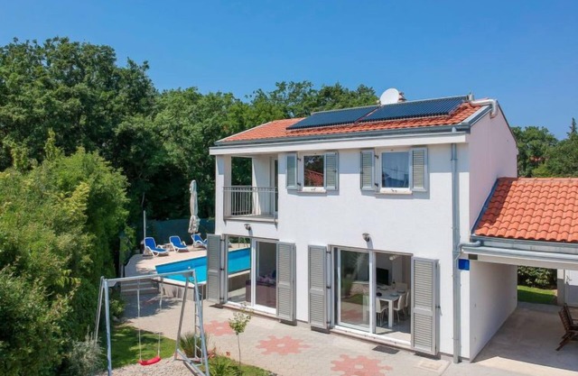 Graziani by Interhome