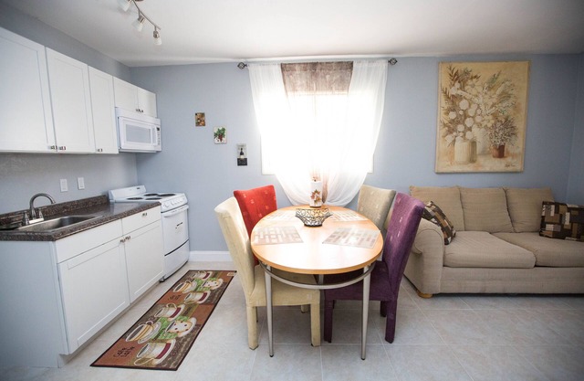 GREAT 1 BDRM ACROSS FROM WARM MINERAL SPRING