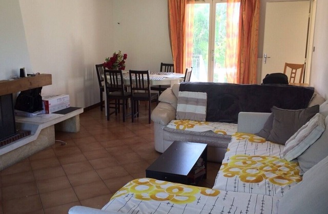 Great House of Business Trip and Vacancy