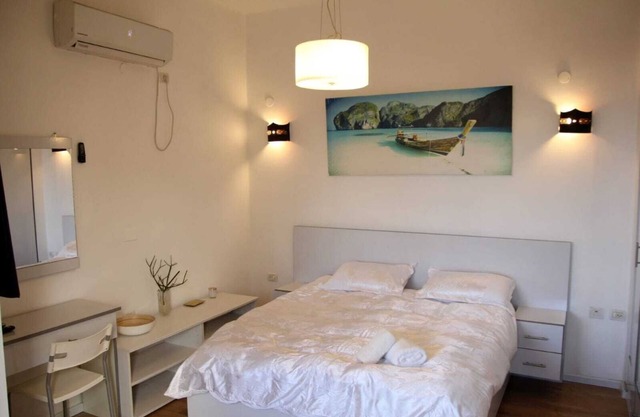 Great studio by the sea