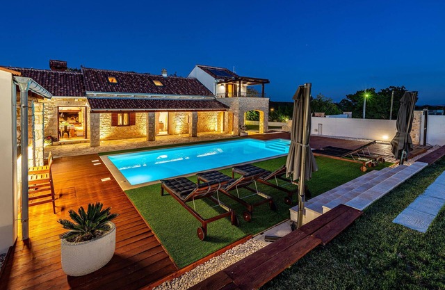 Great vacation home with private outdoor pool and many, family-friendly facilities.