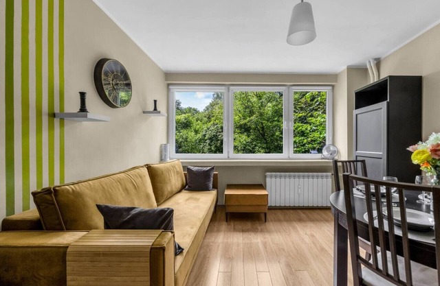 Green Żoliborz Apartment - Parks Nearby